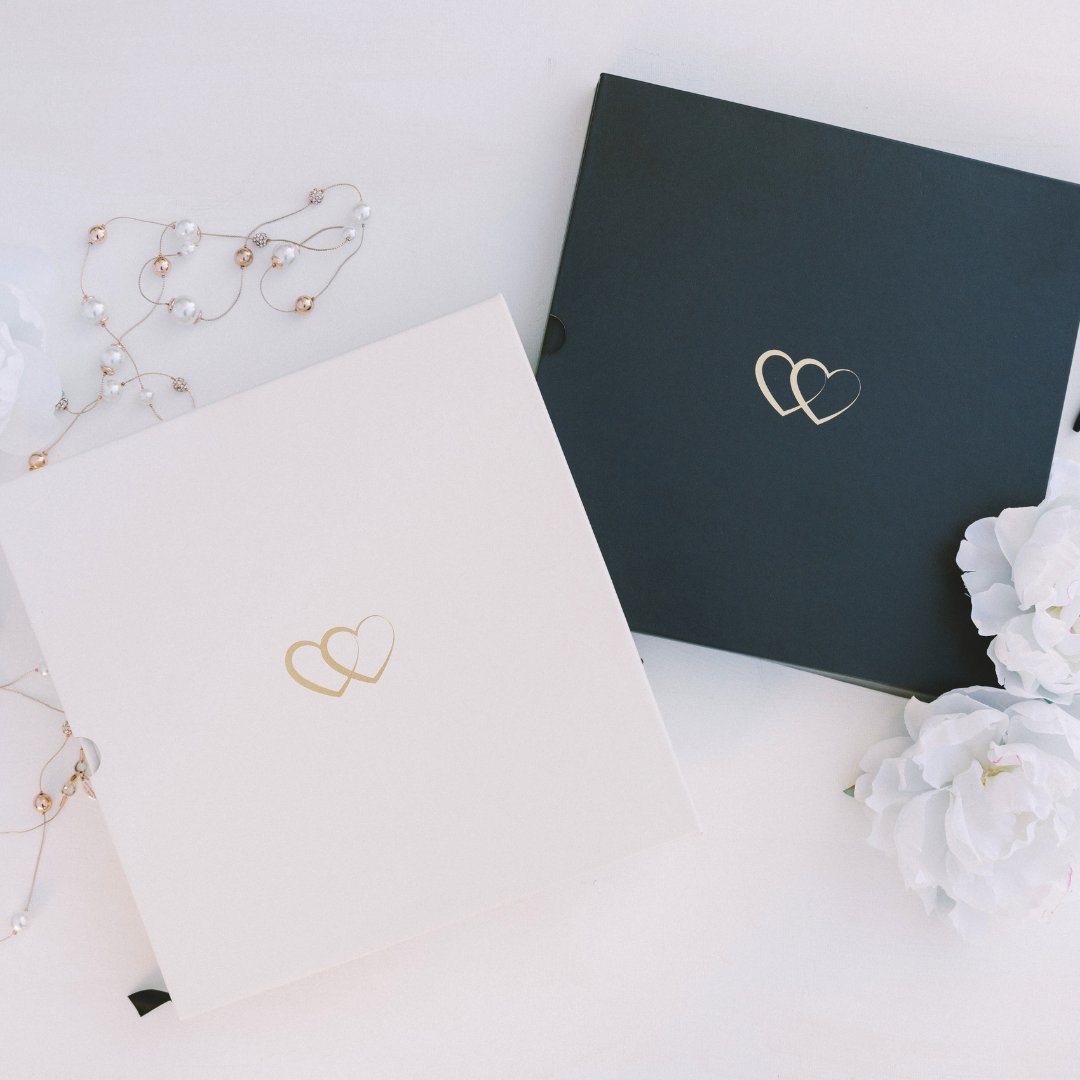 Annay & Co. Couples Journal Two Hearts - A Love Story